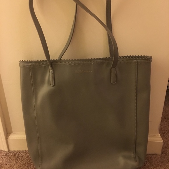 BCBG bucket purse - Picture 6 of 6